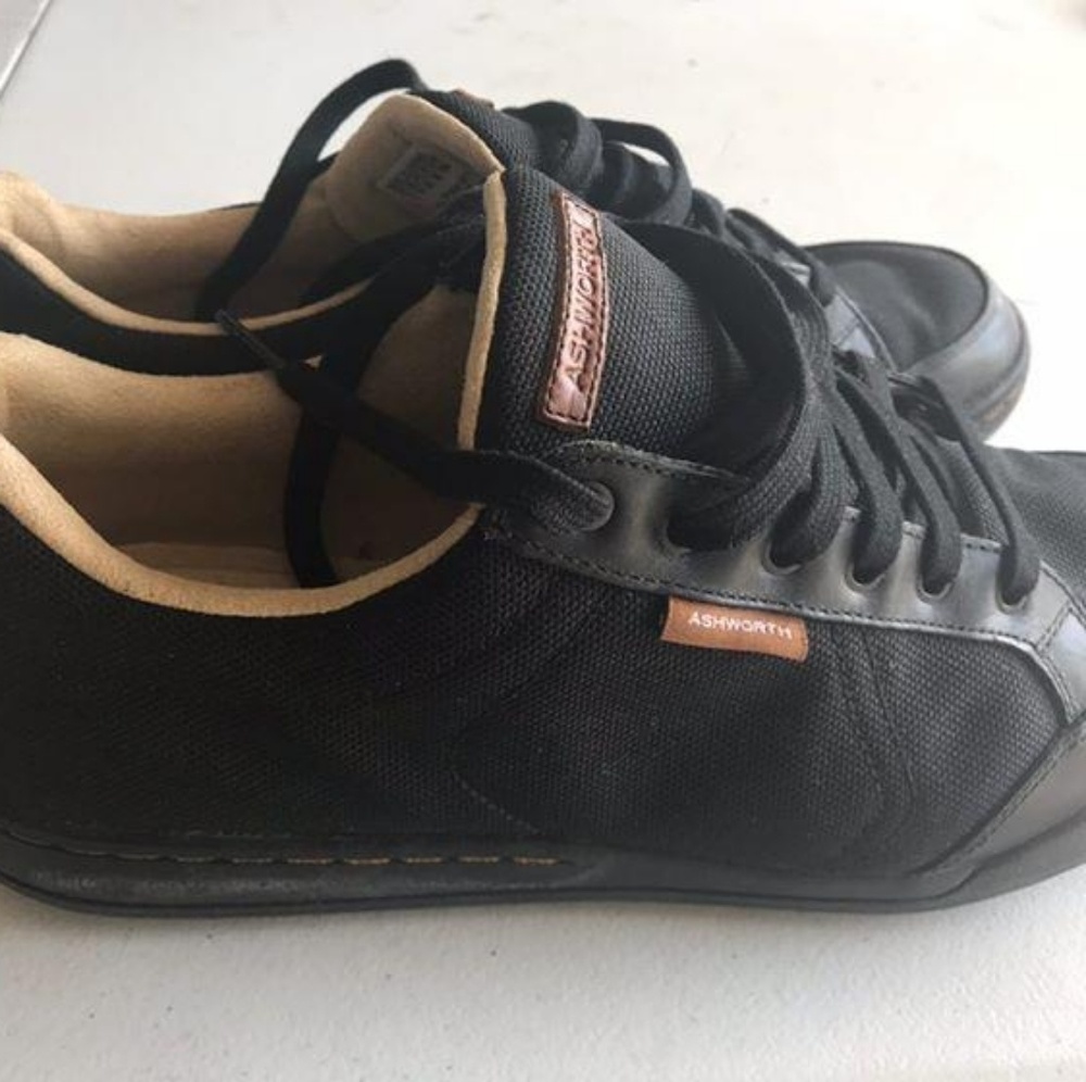 Men's Ashworth golf shoes